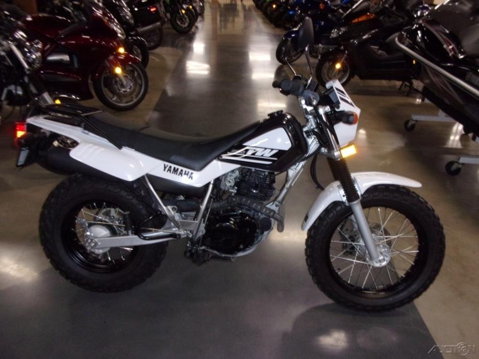 2015 Yamaha TW 200