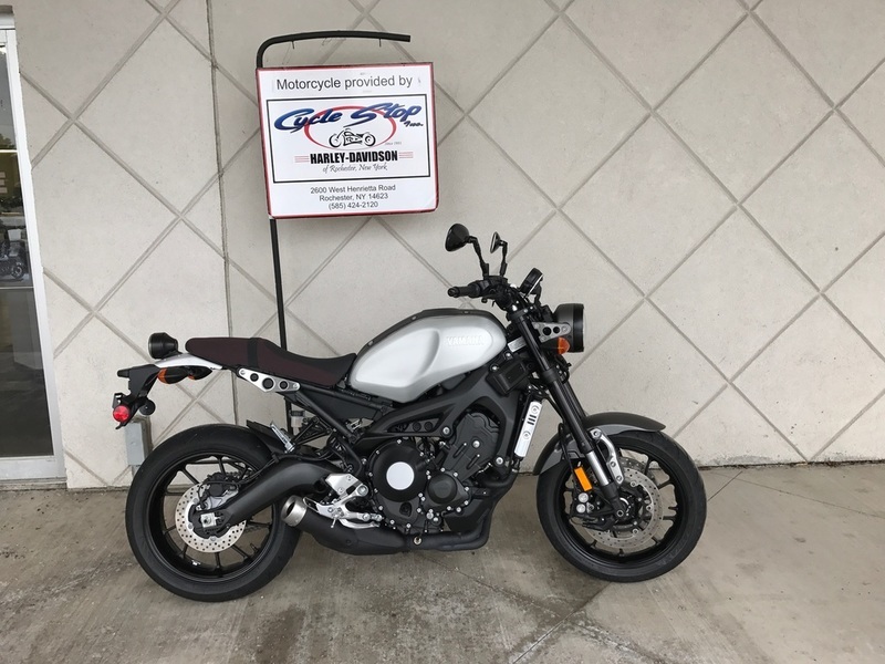 2016 Yamaha XSR900