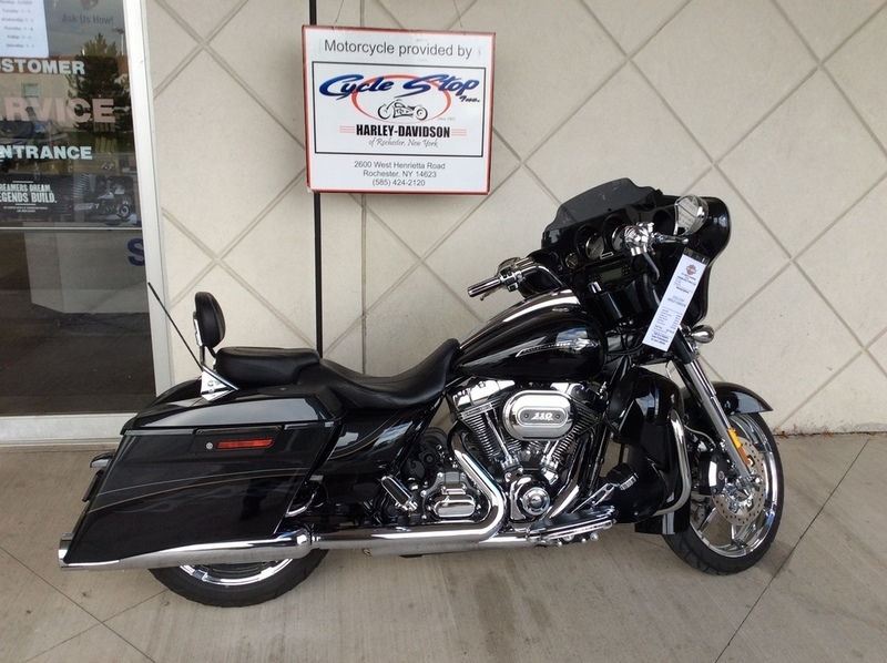 2012 Harley-Davidson FLHXSE3 - CVO Street Glide