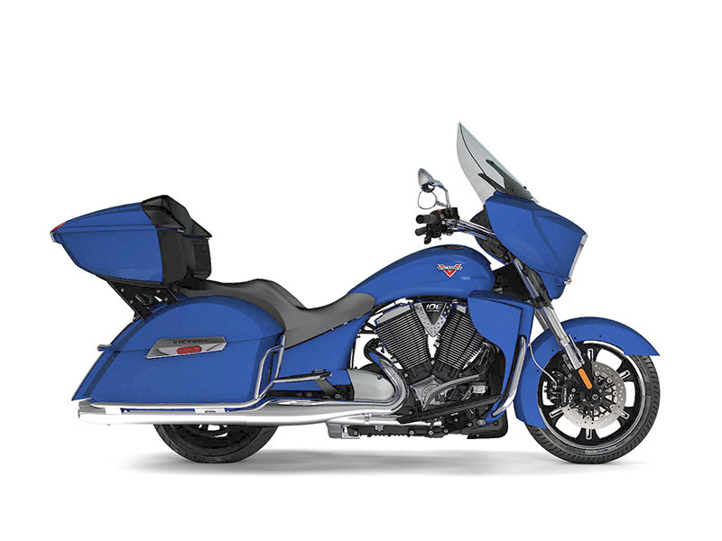 2017 Victory Motorcycles Cross Country Tour Gloss Blue Fire