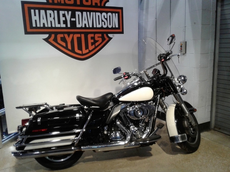 2011 Harley-Davidson Road King FLHR