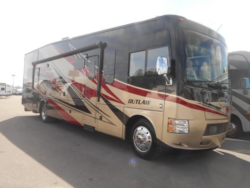 2015 Thor Motor Coach Outlaw 37LS