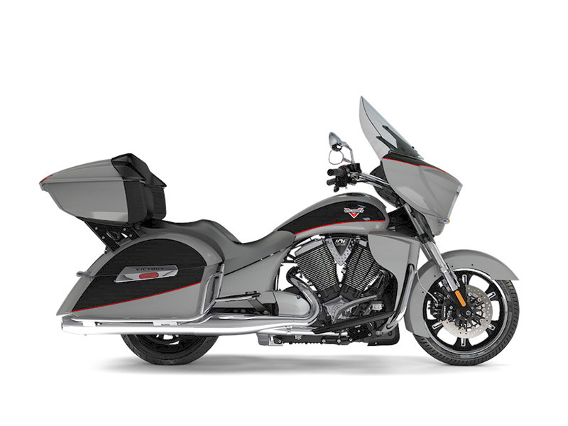2017 Victory Motorcycles Cross Country Tour Two-tone Turbo Silver and Black