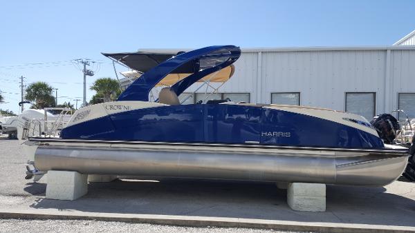 2017 Harris Pontoons Crowne 250