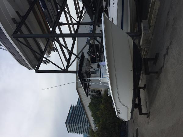 2006 Sea Fox 216 Center Console