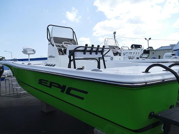 2017 Epic 22 Sport Console Lime #B16