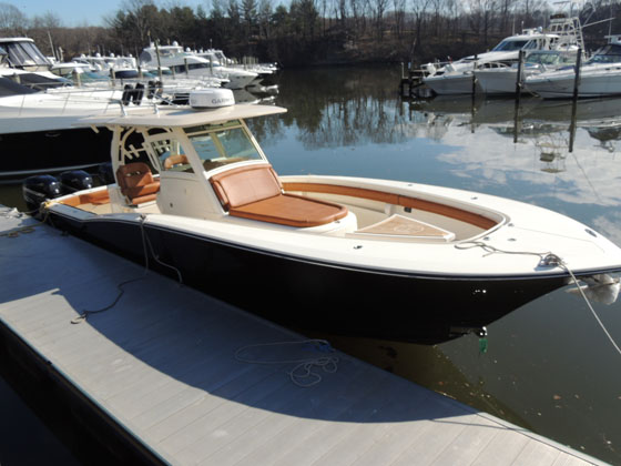 2017 Scout Boat Company 350 LXF