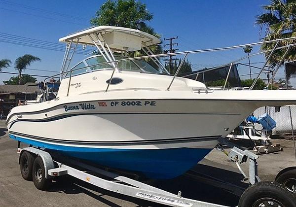 1998 Seaswirl Striper 2301 Walkaround OB