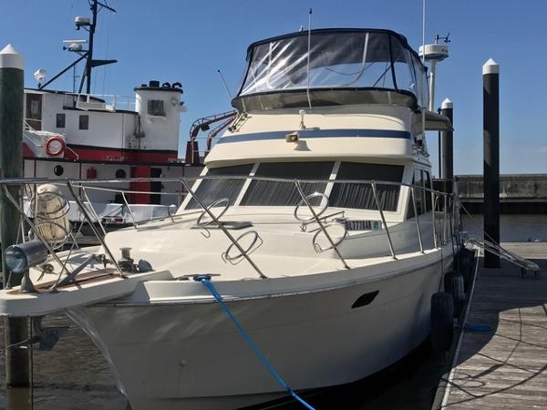 1985 Chris Craft 426 Catalina