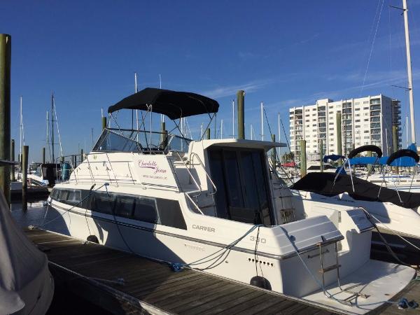 1995 Carver 32/330 Mariner