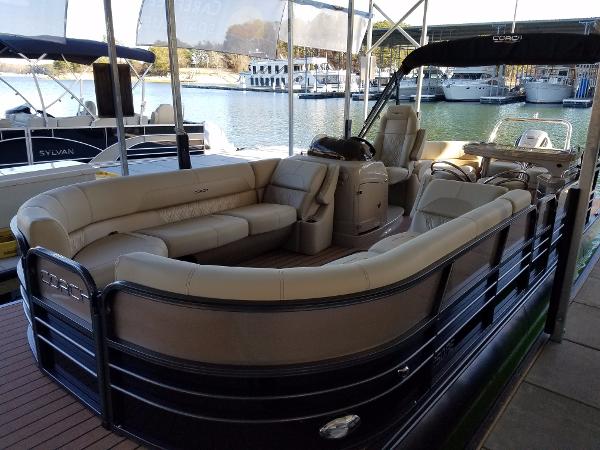 2017 coach pontoons 25 RE Bar Boat - In Stock