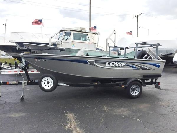 2009 Lowe Fishing Machine 175