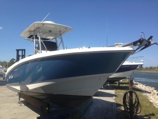 2007 Boston Whaler 270 Outrage