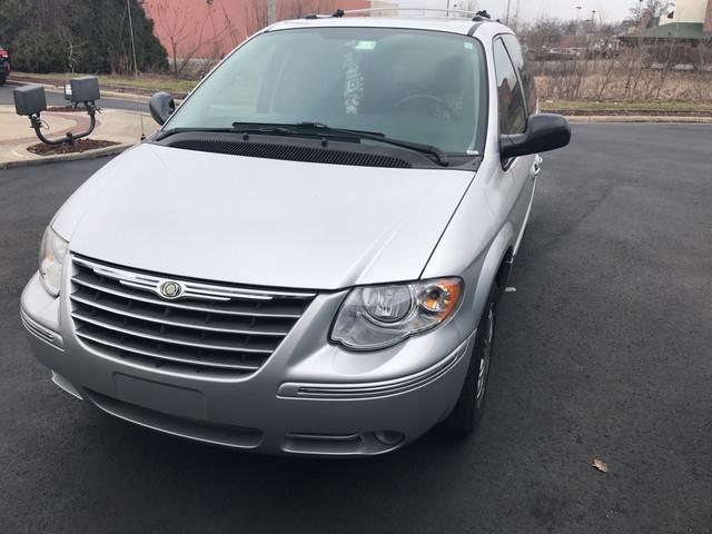 2006 Chrysler Town and Country Limited