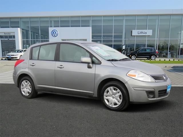 2011 Nissan Versa 1.8 S