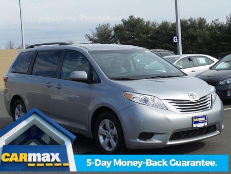 2015 Toyota Sienna LE 7-Passenger Auto Access Seat