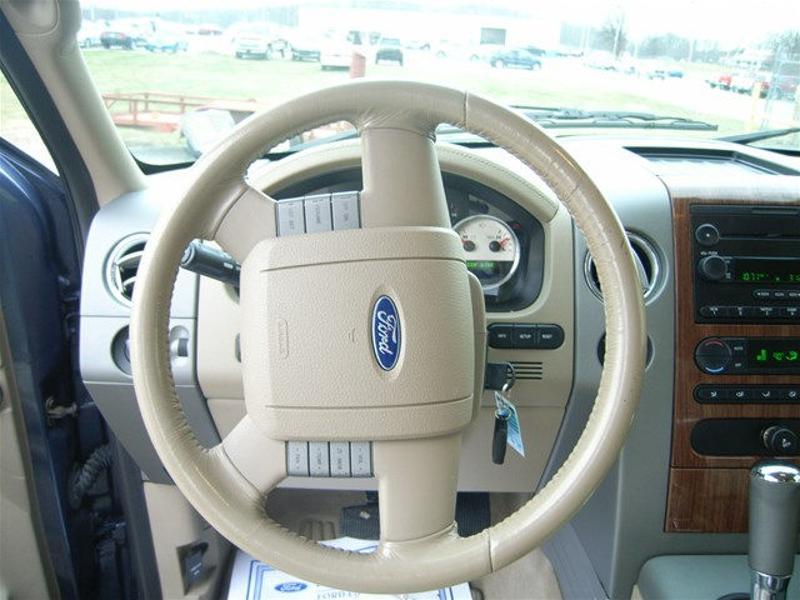 2004 Ford F-150 Lariat