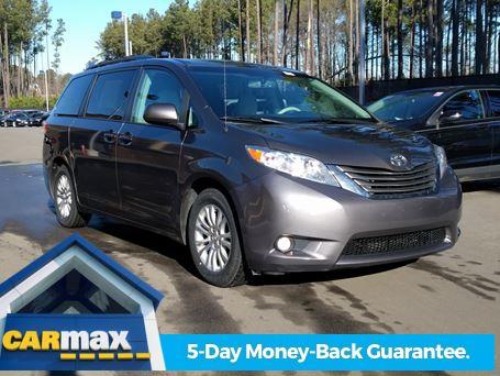 2013 Toyota Sienna XLE 7-Passenger Auto Access Seat