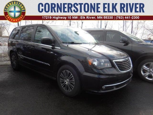 2014 Chrysler Town and Country S