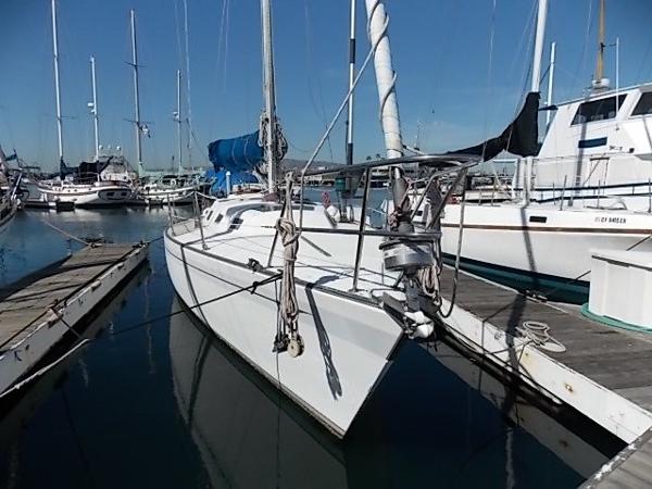 1979 Islander/Petersen Sloop