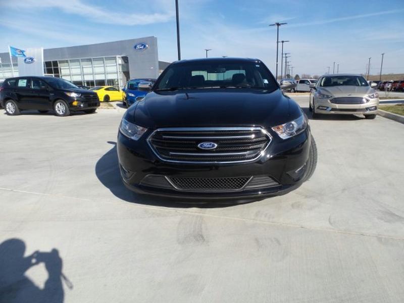 2016 Ford Taurus Limited