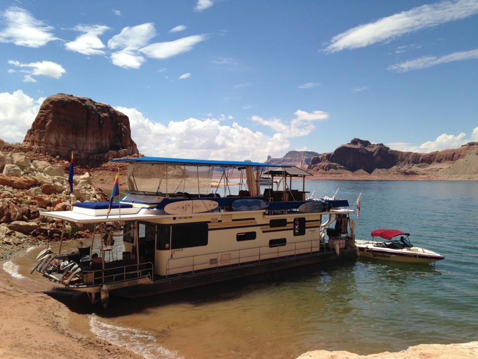 1986 STARDUST 14x54 Houseboat