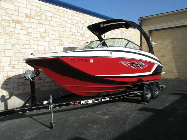 2012 Regal 24 FasDeck RX