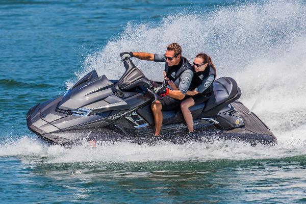 2017 Yamaha Waverunner FX Cruiser HO