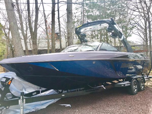 2017 Malibu Wakesetter 25 LSV