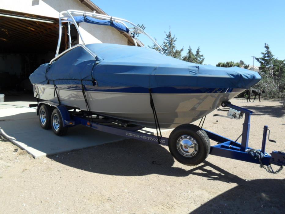 2004 Bayliner Deck Boat Olympic Edition