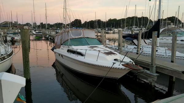 1984 Sea Ray 270 Sundancer