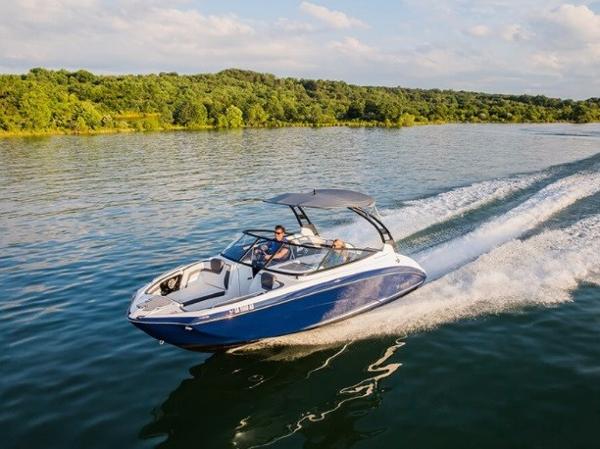 2017 Yamaha Marine 242 Limited S