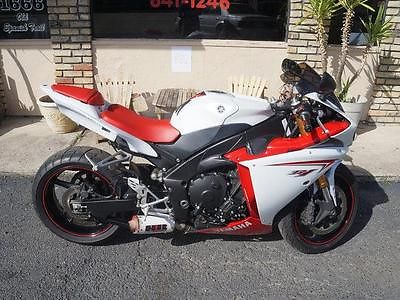 Yamaha : YZF-R 2009 yamaha yzf r 1 performance red white new rear tire excellent condition