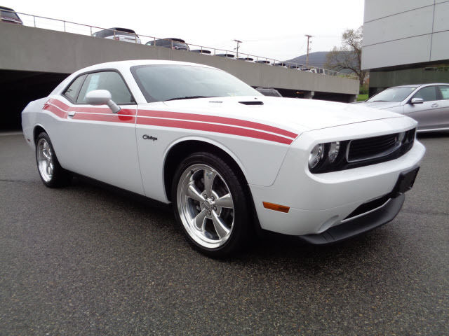 Dodge : Challenger R/T R/T 5.7L Impact Sensor Fuel Cut-Off Hands-Free Communication System Door Unlock