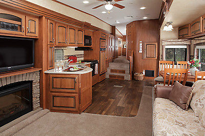 2011 Jayco Eagle 5th wheel 321 RLMS -- PRICED TO SELL