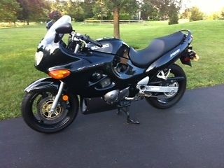 Suzuki : GSX / Katana Great motorcycle, one owner, and fun to ride with plenty of performance