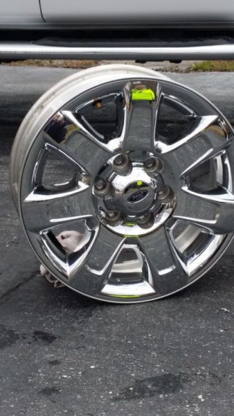2014 Ford factory rims, 1