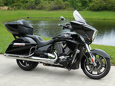 Victory : CROSS COUNTRY TOURING 2012 victory cross country touring abs 106 ci 6 speed flawless bike