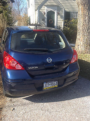 Nissan : Versa S Hatchback 4-Door 2007 nissan versa s hatchback single owner well maintained