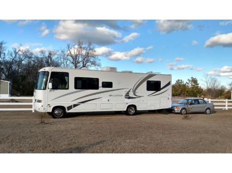 2005 Thor Motor Coach Hurricane 30Q