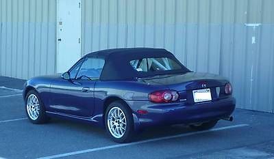Mazda : MX-5 Miata Base, 2-Door Car in great condition mechanically. Great paint and interior. Ready to drive.