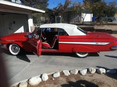 Chevrolet : Impala Conv 1961 convertible impala matching factory numbers fog lamps and skirts runs grt