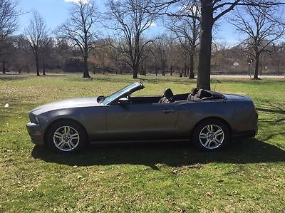 Ford : Mustang Base Convertible 2-Door 2013 ford mustang convertible great condition looks great drives great warranty