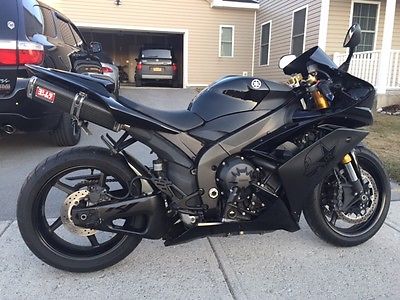 Yamaha : YZF-R Yamaha R1 YZF-R