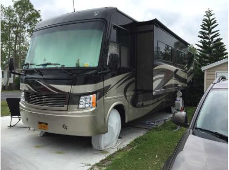 2013 Thor Motor Coach Thor Industries Challenger 37 DT