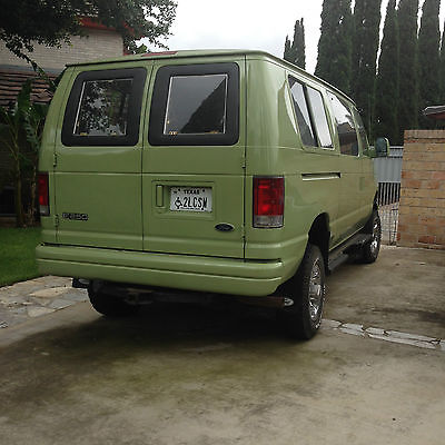 Ford : E-Series Van Base Stripped Chassis AWD Handicap Lift Van w/ Hand Controls