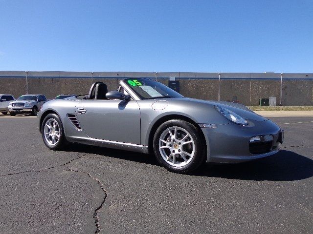 Porsche : Boxster Base Base Manual Convertible 2.7L Leather CD 4 Speakers AM/FM radio Radio data system