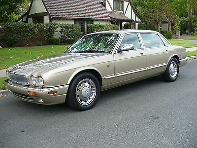 Jaguar : XJ8 Gold Gorgeous California Rust Free Jaguar XJ8 Vanden Plas Edition  Amazing Condition