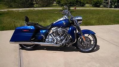 Harley-Davidson : Touring 2013 harley davidson cvo road king screaming eagle