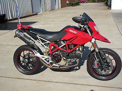 Ducati : Hypermotard Ducati Hypermotard 1100S